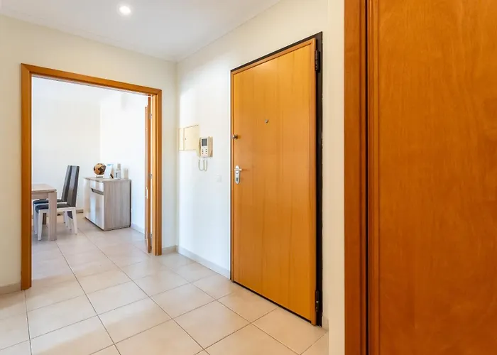 Modern & Bright 2 Bdr By Lovelystay Portimao