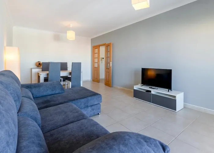 Modern & Bright 2 Bdr By Lovelystay Apartment Portimao