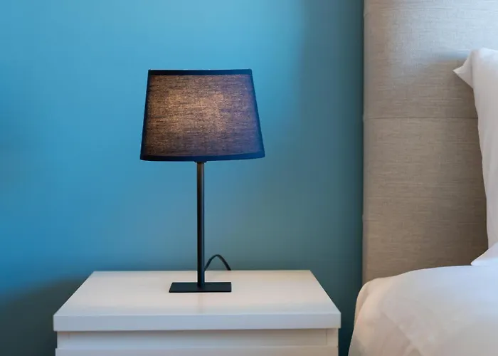 Modern & Bright 2 Bdr By Lovelystay Apartment *