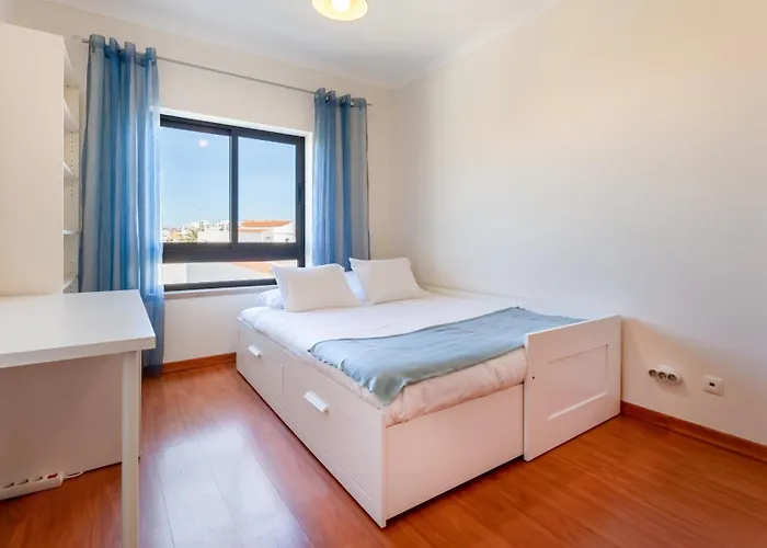 Apartment Modern & Bright 2 Bdr By Lovelystay Portimao