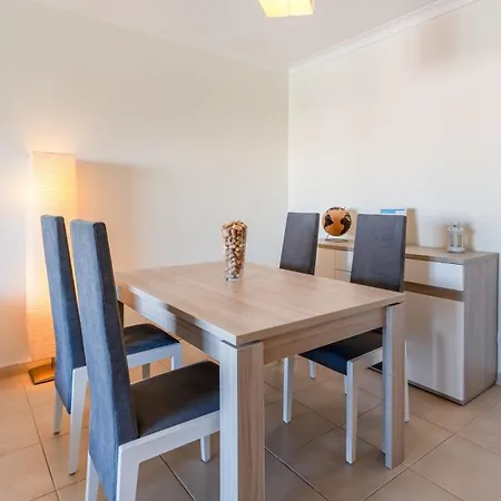 Appartement Modern & Bright 2 Bdr By Lovelystay